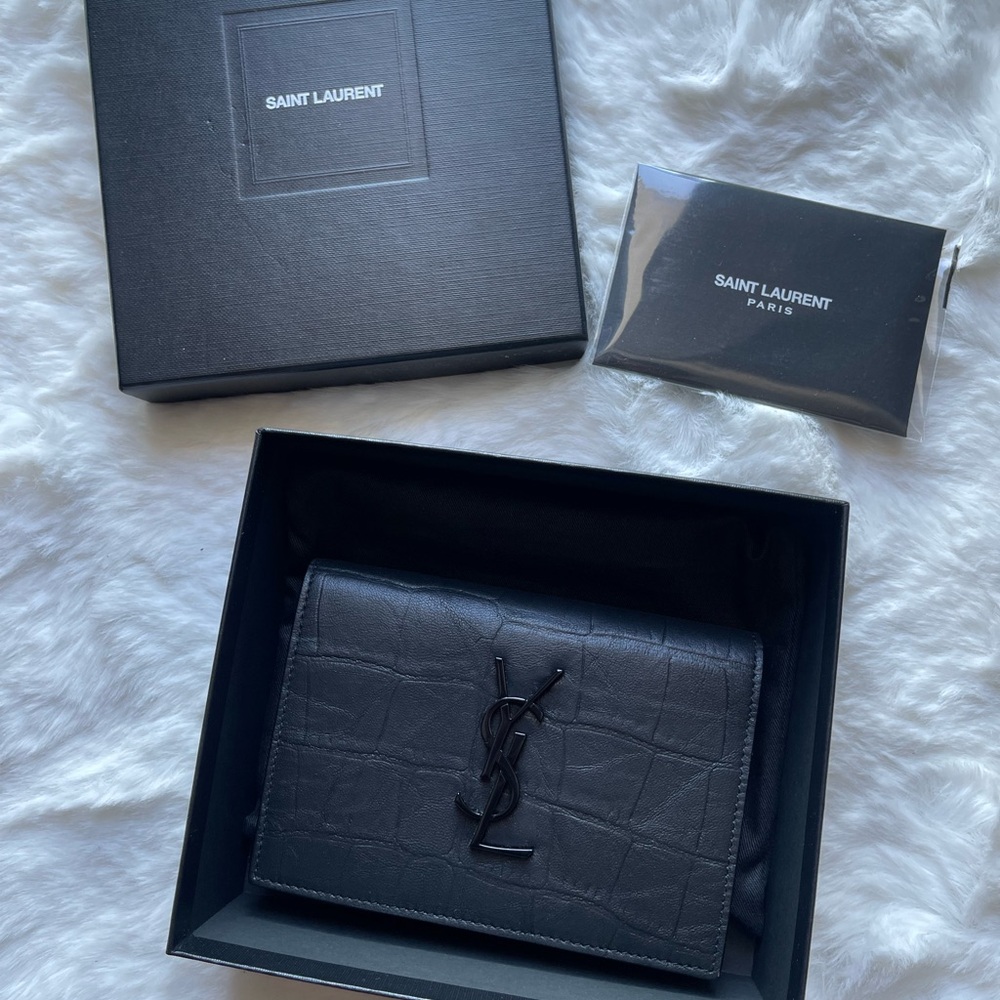 YSL CROC EMBOSSED WALLET (NEW)